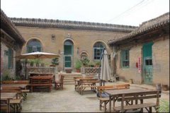 <strong>同时从题化不只仅表现正在院落的建建气</strong>